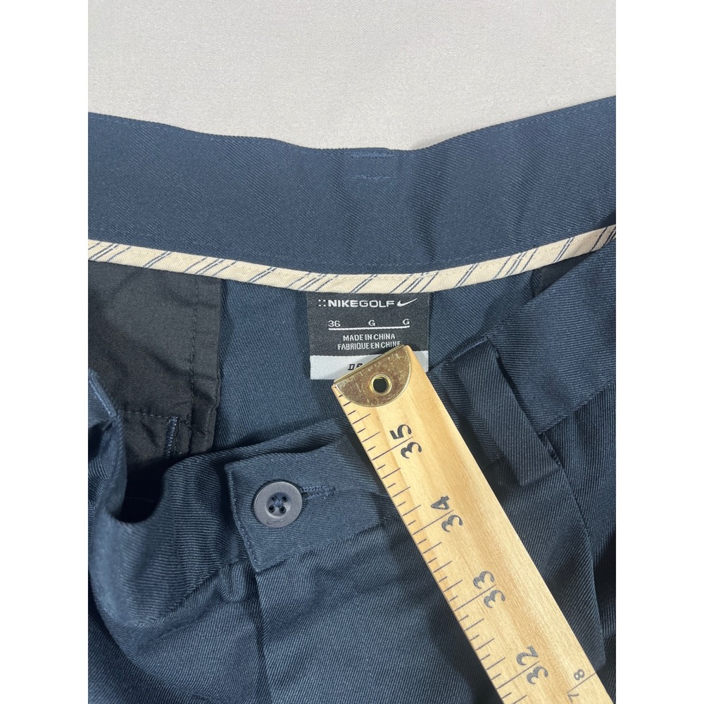 Nike Golf Mens Navy Blue Pleated Twill Shorts Size 36 Solid Casual Activewear - Picture 2 of 3